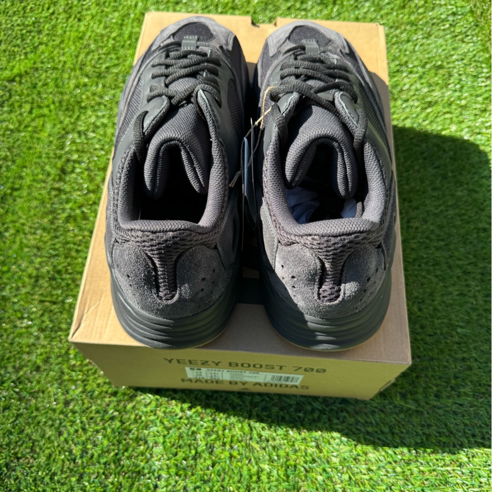 📦SOLD📦Yeezy 700 Utility - Picture 4 of 13